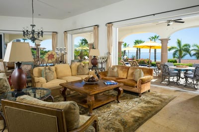 Luxury Villa Photo #12