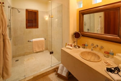 Luxury Villa Photo #23