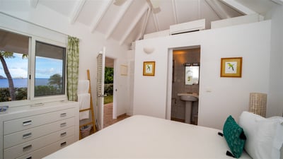 Luxury Villa Photo #38