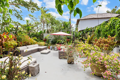 Luxury Villa Photo #8