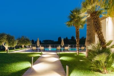 Luxury Villa Photo #11