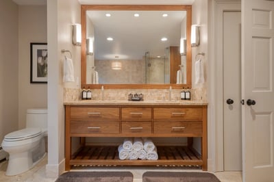 Primary En-suite.