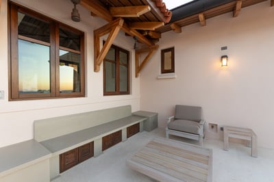 Luxury Villa Photo #9