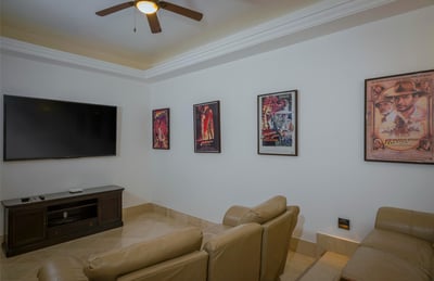 Luxury Villa Photo #28