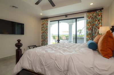 Luxury Villa Photo #31