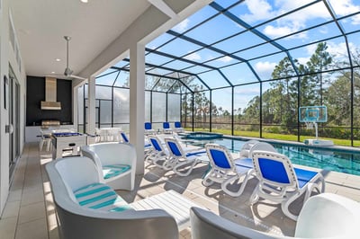 Luxury Villa Photo #4