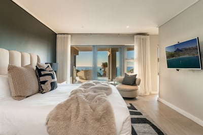 Luxury Villa Photo #47