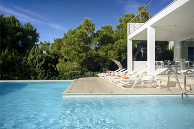 Luxury Villa Photo #4