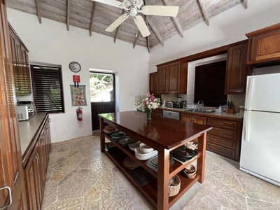 Luxury Villa Photo #21