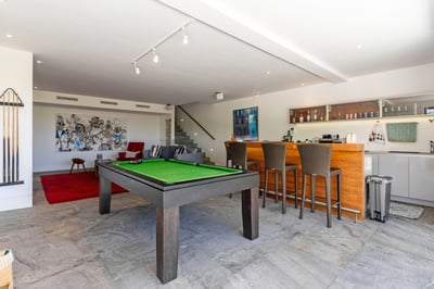 Luxury Villa Photo #32