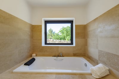 Luxury Villa Photo #29