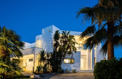 Luxury Villa Photo #7