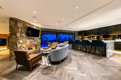 Luxury Villa Photo #32