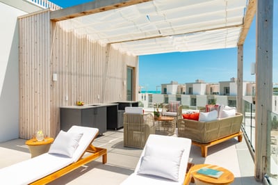 Luxury Villa Photo #3