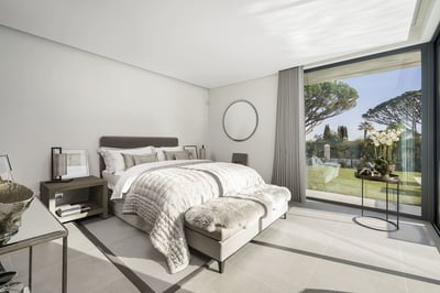 Luxury Villa Photo #20