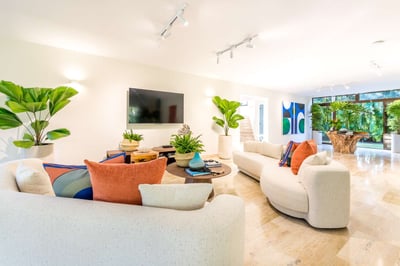Luxury Villa Photo #8