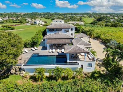 Luxury Villa Photo #5