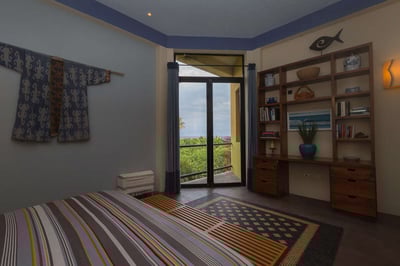 Luxury Villa Photo #27