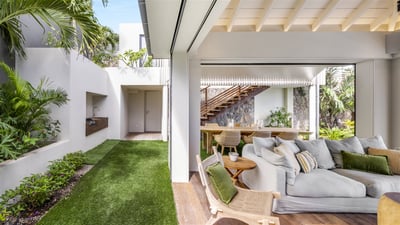 Luxury Villa Photo #22
