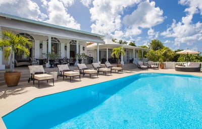 Luxury Villa Photo #3