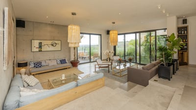 Luxury Villa Photo #28