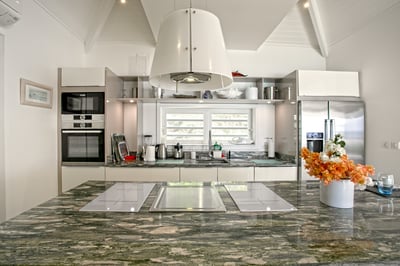 Luxury Villa Photo #15