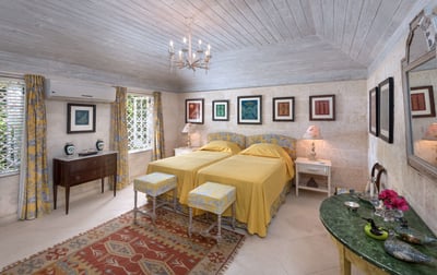 Luxury Villa Photo #24