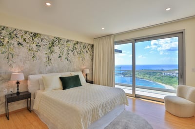 Luxury Villa Photo #33