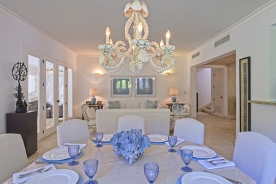 Luxury Villa Photo #12