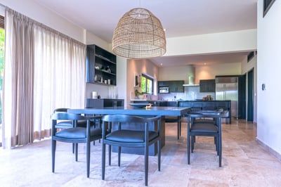 Luxury Villa Photo #24