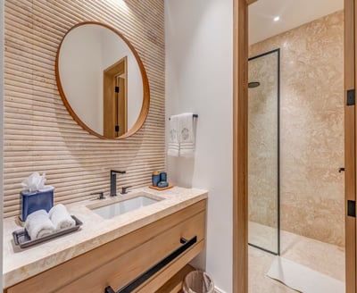 Luxury Villa Photo #40