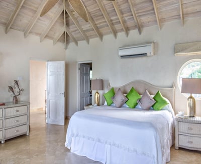 Luxury Villa Photo #13