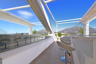 Luxury Villa Photo #8