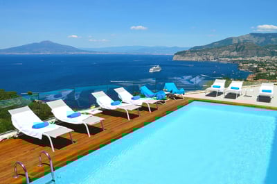 Luxury Villa Photo #3