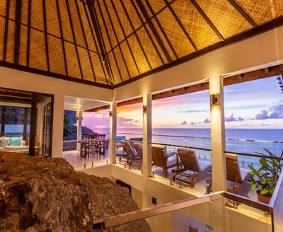 Luxury Villa Photo #11