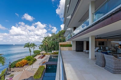 Luxury Villa Photo #18