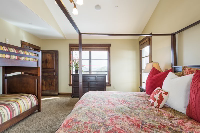 Silver Star 4 BDM Penthouse with Spa