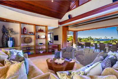 Luxury Villa Photo #13