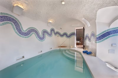 Luxury Villa Photo #10