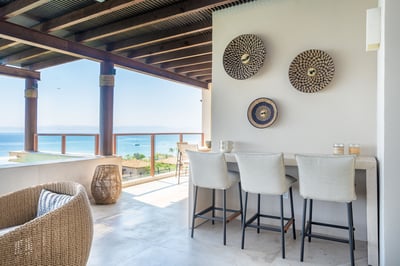 Luxury Villa Photo #7