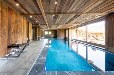 Luxury Villa Photo #18