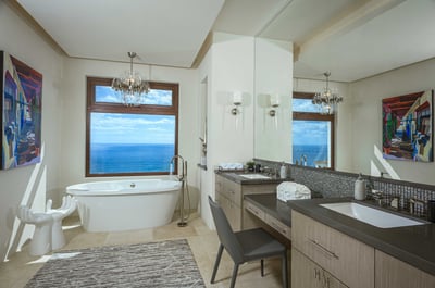 Luxury Villa Photo #44