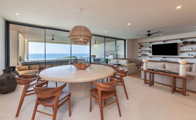 Luxury Villa Photo #7