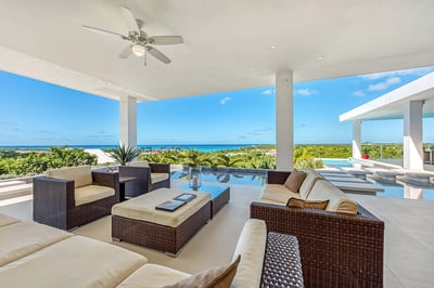 Luxury Villa Photo #14