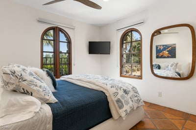 Luxury Villa Photo #43