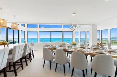 Luxury Villa Photo #30