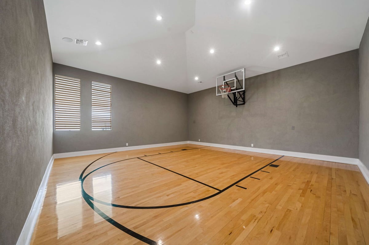 Majestic Mirage Estate