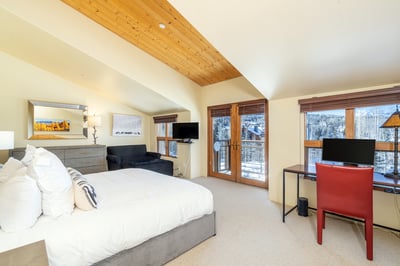 Luxury Villa Photo #7