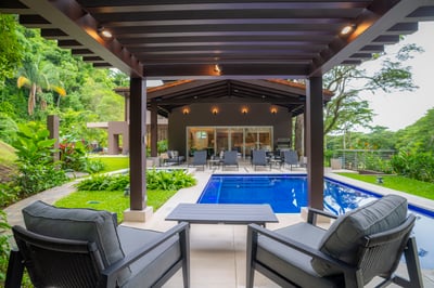 Luxury Villa Photo #8