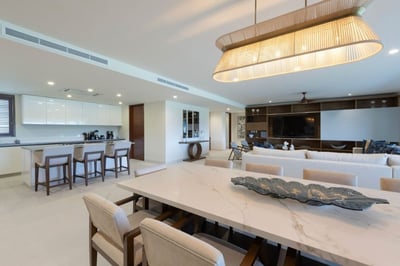 Luxury Villa Photo #10